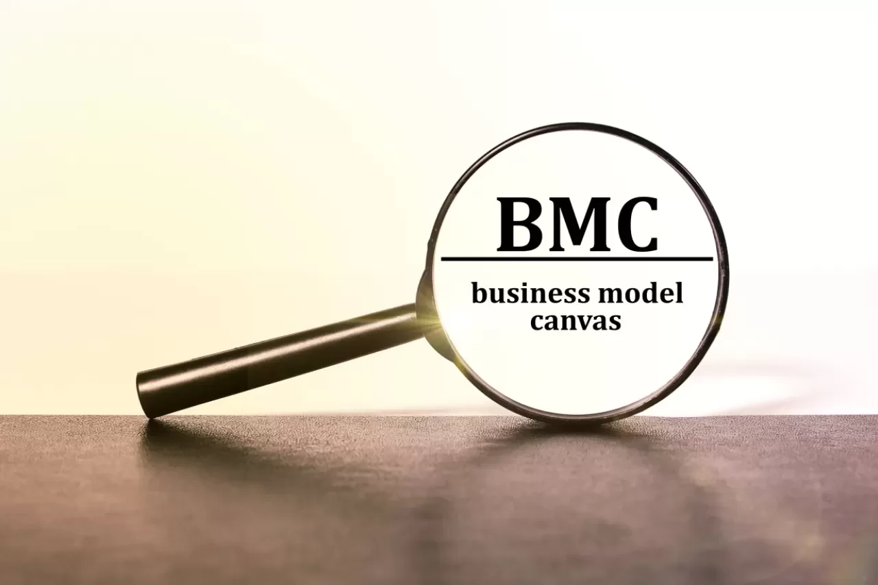 ビジネスモデルキャンバス（BMC）とは？具体的な活用方法やポイントも解説